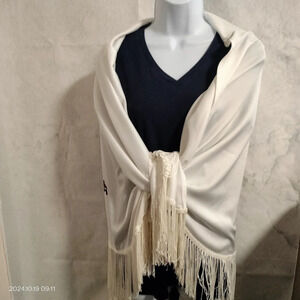 Off White Women's Shawl Triangle Floral Tassel Boho Lightweight Peasant Western